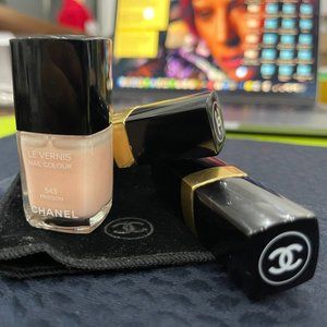 Chanel makeup kit